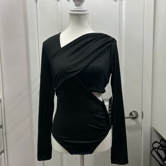 Lulus Black Bodysuit 🖤 - Picture 2 of 7